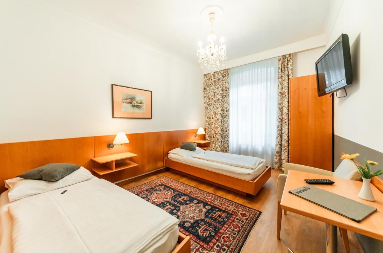Zweibettzimmer